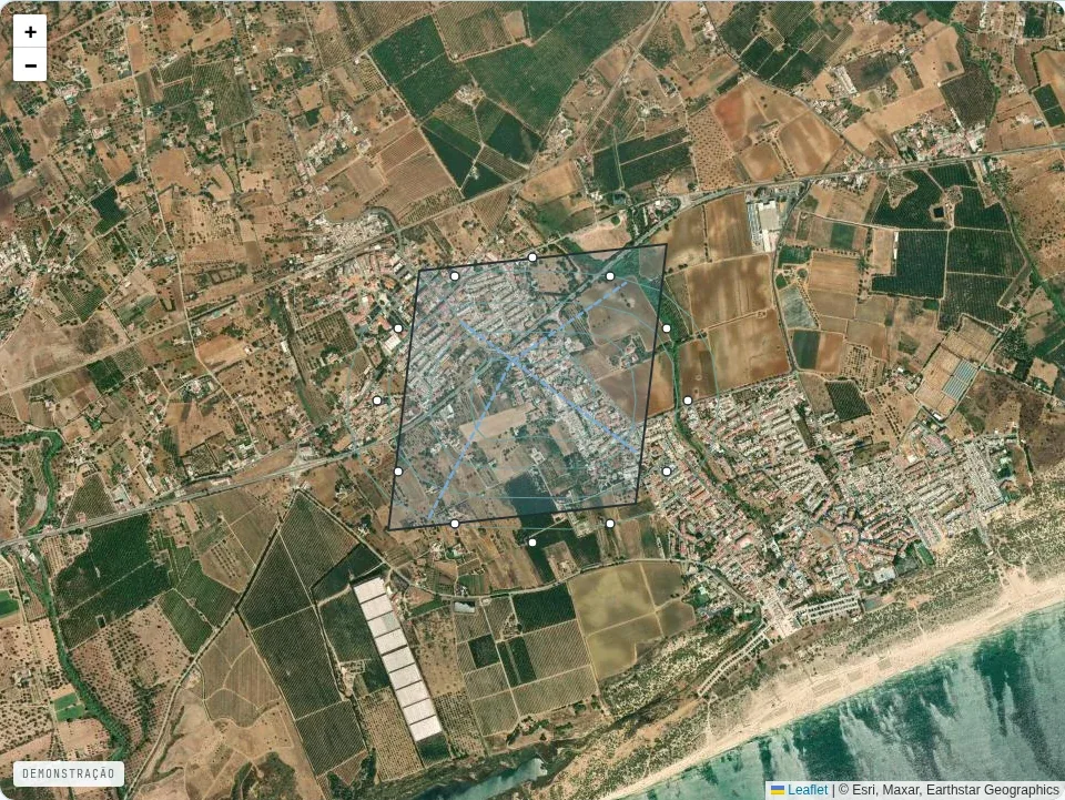 Excerto do mapa de satélite de Vila Nova de Cacela com camadas geográficas demonstrativas